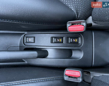 Білий Ніссан Ноут, об'ємом двигуна 1.6 л та пробігом 187 тис. км за 7500 $, фото 19 на Automoto.ua