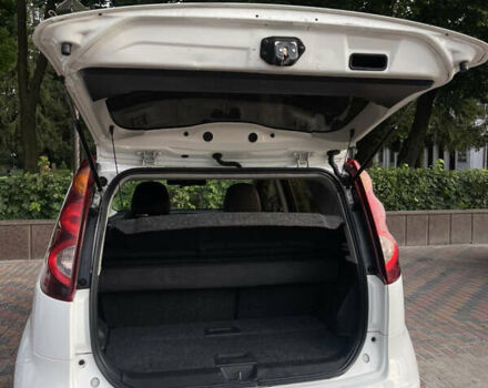 Ниссан Ноут 2012 в Житомире на Automoto.ua Белый Ниссан Ноут, объемом двигателя 1.39 л и пробегом 320 тыс. км за 4700 $, фото 20 на Automoto.ua