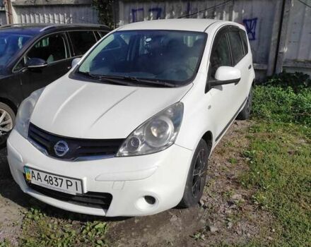 Білий Ніссан Ноут, об'ємом двигуна 1.4 л та пробігом 90 тис. км за 6000 $, фото 4 на Automoto.ua