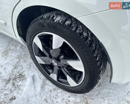 Белый Ниссан Ноут, объемом двигателя 1.6 л и пробегом 169 тыс. км за 9799 $, фото 19 на Automoto.ua