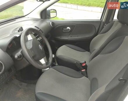 Белый Ниссан Ноут, объемом двигателя 1.39 л и пробегом 187 тыс. км за 6700 $, фото 5 на Automoto.ua