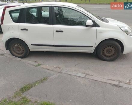 Білий Ніссан Ноут, об'ємом двигуна 1.39 л та пробігом 186 тис. км за 7200 $, фото 3 на Automoto.ua