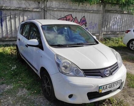 Білий Ніссан Ноут, об'ємом двигуна 1.4 л та пробігом 90 тис. км за 6000 $, фото 3 на Automoto.ua