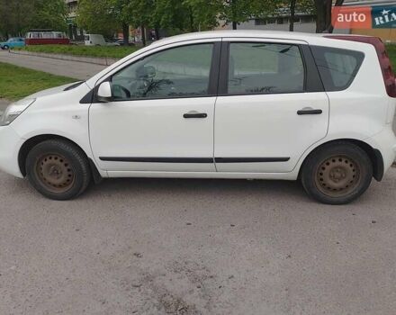 Білий Ніссан Ноут, об'ємом двигуна 1.39 л та пробігом 186 тис. км за 7200 $, фото 2 на Automoto.ua