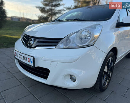 Белый Ниссан Ноут, объемом двигателя 1.6 л и пробегом 169 тыс. км за 10299 $, фото 4 на Automoto.ua