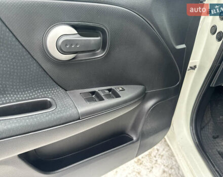 Белый Ниссан Ноут, объемом двигателя 1.6 л и пробегом 169 тыс. км за 9799 $, фото 27 на Automoto.ua