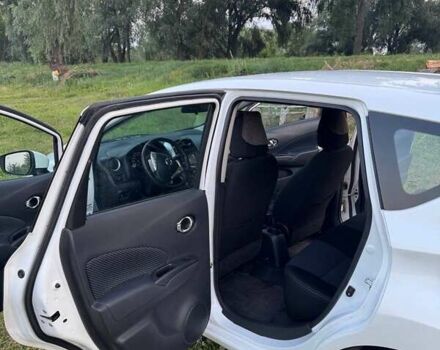 Білий Ніссан Ноут, об'ємом двигуна 1.6 л та пробігом 115 тис. км за 8000 $, фото 16 на Automoto.ua