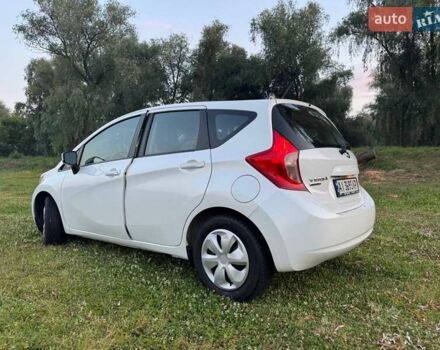 Білий Ніссан Ноут, об'ємом двигуна 1.6 л та пробігом 115 тис. км за 8000 $, фото 3 на Automoto.ua