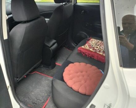 Білий Ніссан Ноут, об'ємом двигуна 1.6 л та пробігом 30 тис. км за 8300 $, фото 7 на Automoto.ua