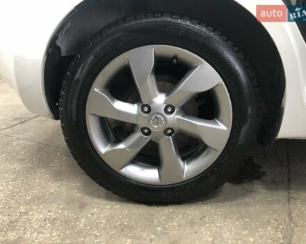 Білий Ніссан Ноут, об'ємом двигуна 1.6 л та пробігом 150 тис. км за 9300 $, фото 8 на Automoto.ua