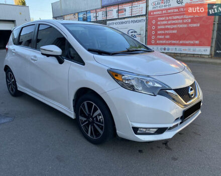 Белый Ниссан Ноут, объемом двигателя 1.6 л и пробегом 37 тыс. км за 11500 $, фото 4 на Automoto.ua