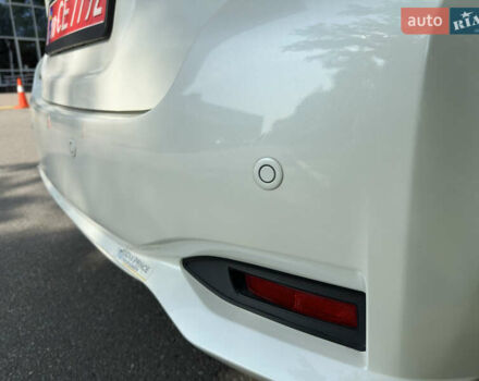 Білий Ніссан Ноут, об'ємом двигуна 1.2 л та пробігом 55 тис. км за 12800 $, фото 15 на Automoto.ua