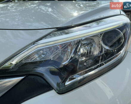 Білий Ніссан Ноут, об'ємом двигуна 1.2 л та пробігом 55 тис. км за 12800 $, фото 20 на Automoto.ua