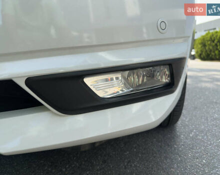 Білий Ніссан Ноут, об'ємом двигуна 1.2 л та пробігом 55 тис. км за 12800 $, фото 16 на Automoto.ua