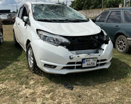 Білий Ніссан Ноут, об'ємом двигуна 1.2 л та пробігом 50 тис. км за 4000 $, фото 1 на Automoto.ua