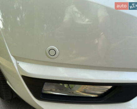 Білий Ніссан Ноут, об'ємом двигуна 1.2 л та пробігом 55 тис. км за 12800 $, фото 9 на Automoto.ua