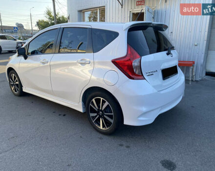 Белый Ниссан Ноут, объемом двигателя 1.6 л и пробегом 37 тыс. км за 11500 $, фото 3 на Automoto.ua