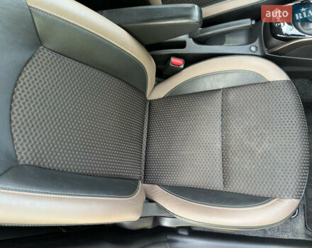 Білий Ніссан Ноут, об'ємом двигуна 1.2 л та пробігом 55 тис. км за 12800 $, фото 30 на Automoto.ua