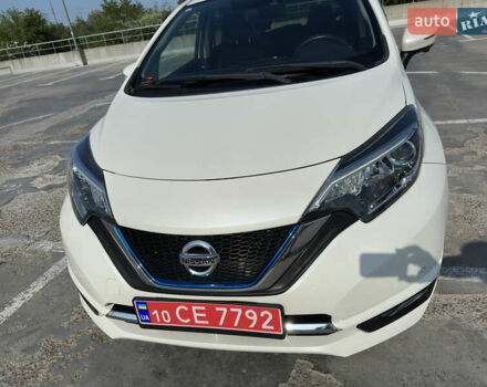 Білий Ніссан Ноут, об'ємом двигуна 1.2 л та пробігом 55 тис. км за 12800 $, фото 1 на Automoto.ua
