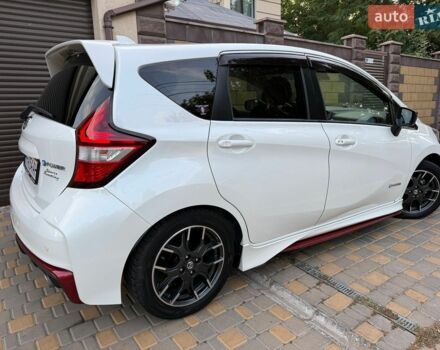 Белый Ниссан Ноут, объемом двигателя 1.2 л и пробегом 81 тыс. км за 12700 $, фото 3 на Automoto.ua