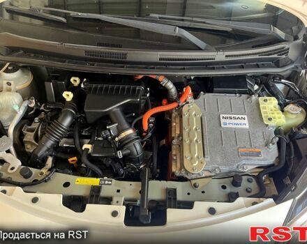 Белый Ниссан Ноут, объемом двигателя 1.2 л и пробегом 60 тыс. км за 12900 $, фото 7 на Automoto.ua
