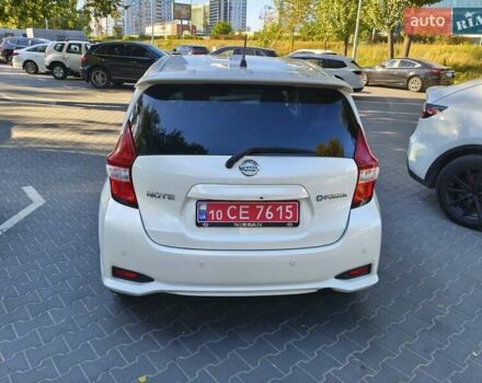 Белый Ниссан Ноут, объемом двигателя 1.2 л и пробегом 62 тыс. км за 12800 $, фото 5 на Automoto.ua