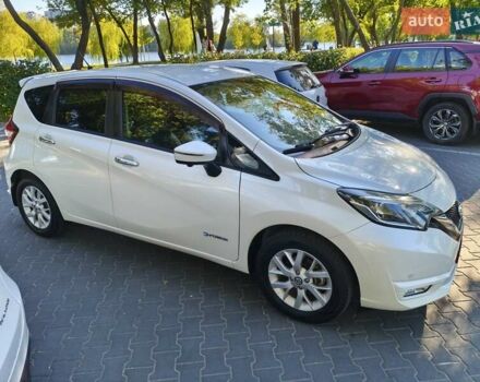 Белый Ниссан Ноут, объемом двигателя 1.2 л и пробегом 62 тыс. км за 12800 $, фото 2 на Automoto.ua