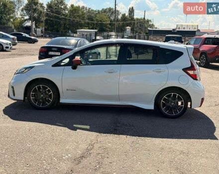 Білий Ніссан Ноут, об'ємом двигуна 1.2 л та пробігом 57 тис. км за 12800 $, фото 4 на Automoto.ua