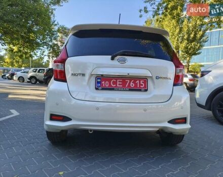 Белый Ниссан Ноут, объемом двигателя 1.2 л и пробегом 62 тыс. км за 12800 $, фото 6 на Automoto.ua