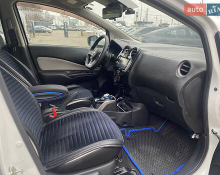 Белый Ниссан Ноут, объемом двигателя 1.2 л и пробегом 71 тыс. км за 11899 $, фото 14 на Automoto.ua