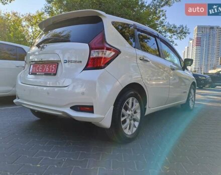 Белый Ниссан Ноут, объемом двигателя 1.2 л и пробегом 62 тыс. км за 12800 $, фото 4 на Automoto.ua