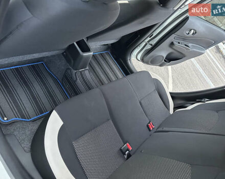 Белый Ниссан Ноут, объемом двигателя 1.2 л и пробегом 52 тыс. км за 12600 $, фото 11 на Automoto.ua