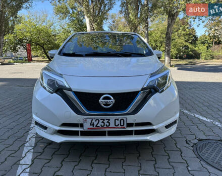 Белый Ниссан Ноут, объемом двигателя 1.2 л и пробегом 52 тыс. км за 12600 $, фото 6 на Automoto.ua