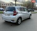 Білий Ніссан Ноут, об'ємом двигуна 1.2 л та пробігом 96 тис. км за 10500 $, фото 4 на Automoto.ua