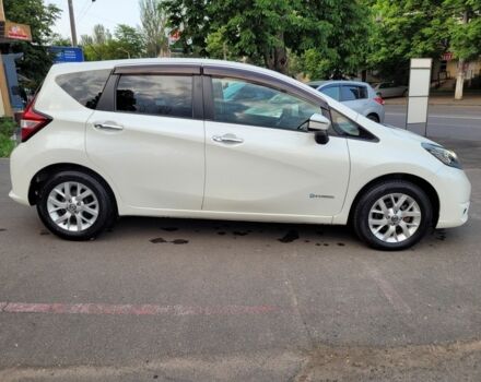 Білий Ніссан Ноут, об'ємом двигуна 1.2 л та пробігом 85 тис. км за 12650 $, фото 3 на Automoto.ua