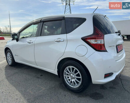 Белый Ниссан Ноут, объемом двигателя 1.2 л и пробегом 38 тыс. км за 12900 $, фото 7 на Automoto.ua