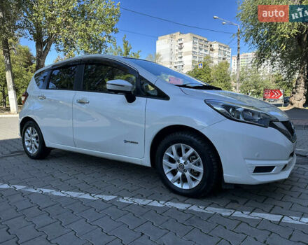 Белый Ниссан Ноут, объемом двигателя 1.2 л и пробегом 52 тыс. км за 12600 $, фото 3 на Automoto.ua