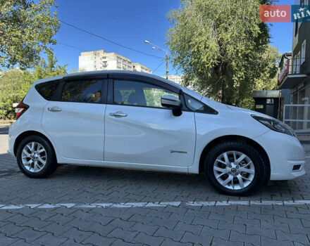 Белый Ниссан Ноут, объемом двигателя 1.2 л и пробегом 52 тыс. км за 12600 $, фото 2 на Automoto.ua