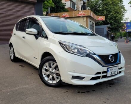 Білий Ніссан Ноут, об'ємом двигуна 1.2 л та пробігом 85 тис. км за 12650 $, фото 2 на Automoto.ua