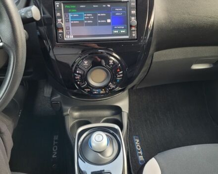 Білий Ніссан Ноут, об'ємом двигуна 1.2 л та пробігом 85 тис. км за 12650 $, фото 19 на Automoto.ua