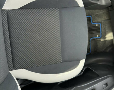 Белый Ниссан Ноут, объемом двигателя 1.2 л и пробегом 38 тыс. км за 12900 $, фото 42 на Automoto.ua