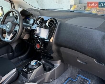 Білий Ніссан Ноут, об'ємом двигуна 1.2 л та пробігом 63 тис. км за 12700 $, фото 28 на Automoto.ua