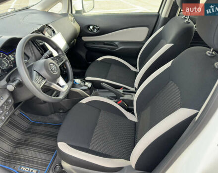 Белый Ниссан Ноут, объемом двигателя 1.2 л и пробегом 38 тыс. км за 12900 $, фото 32 на Automoto.ua