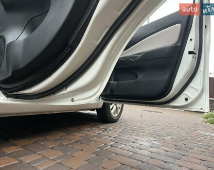 Білий Ніссан Ноут, об'ємом двигуна 1.2 л та пробігом 47 тис. км за 11999 $, фото 55 на Automoto.ua