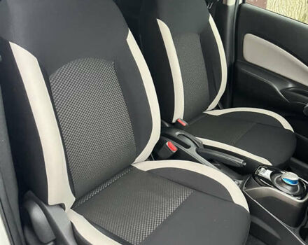 Білий Ніссан Ноут, об'ємом двигуна 1.2 л та пробігом 47 тис. км за 11999 $, фото 95 на Automoto.ua