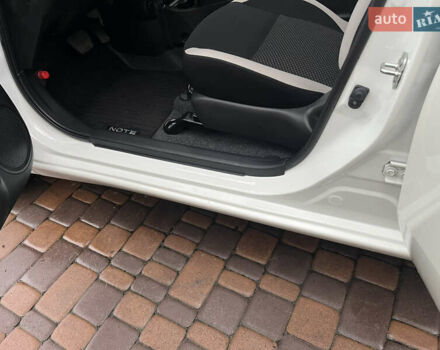 Білий Ніссан Ноут, об'ємом двигуна 1.2 л та пробігом 47 тис. км за 11999 $, фото 31 на Automoto.ua