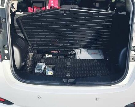 Білий Ніссан Ноут, об'ємом двигуна 1.2 л та пробігом 36 тис. км за 13200 $, фото 17 на Automoto.ua