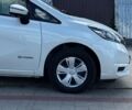 Белый Ниссан Ноут, объемом двигателя 1.2 л и пробегом 77 тыс. км за 12800 $, фото 4 на Automoto.ua