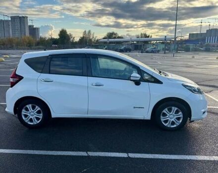 Білий Ніссан Ноут, об'ємом двигуна 1.2 л та пробігом 54 тис. км за 12999 $, фото 17 на Automoto.ua