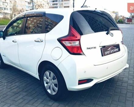 Білий Ніссан Ноут, об'ємом двигуна 1.2 л та пробігом 36 тис. км за 13200 $, фото 4 на Automoto.ua